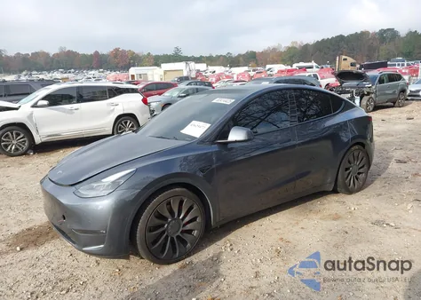 2021 Tesla Model Y Performance Dual Motor All-Wheel Drive z USA, uszkodzony, nr VIN 5YJYGDEFXMF267964
